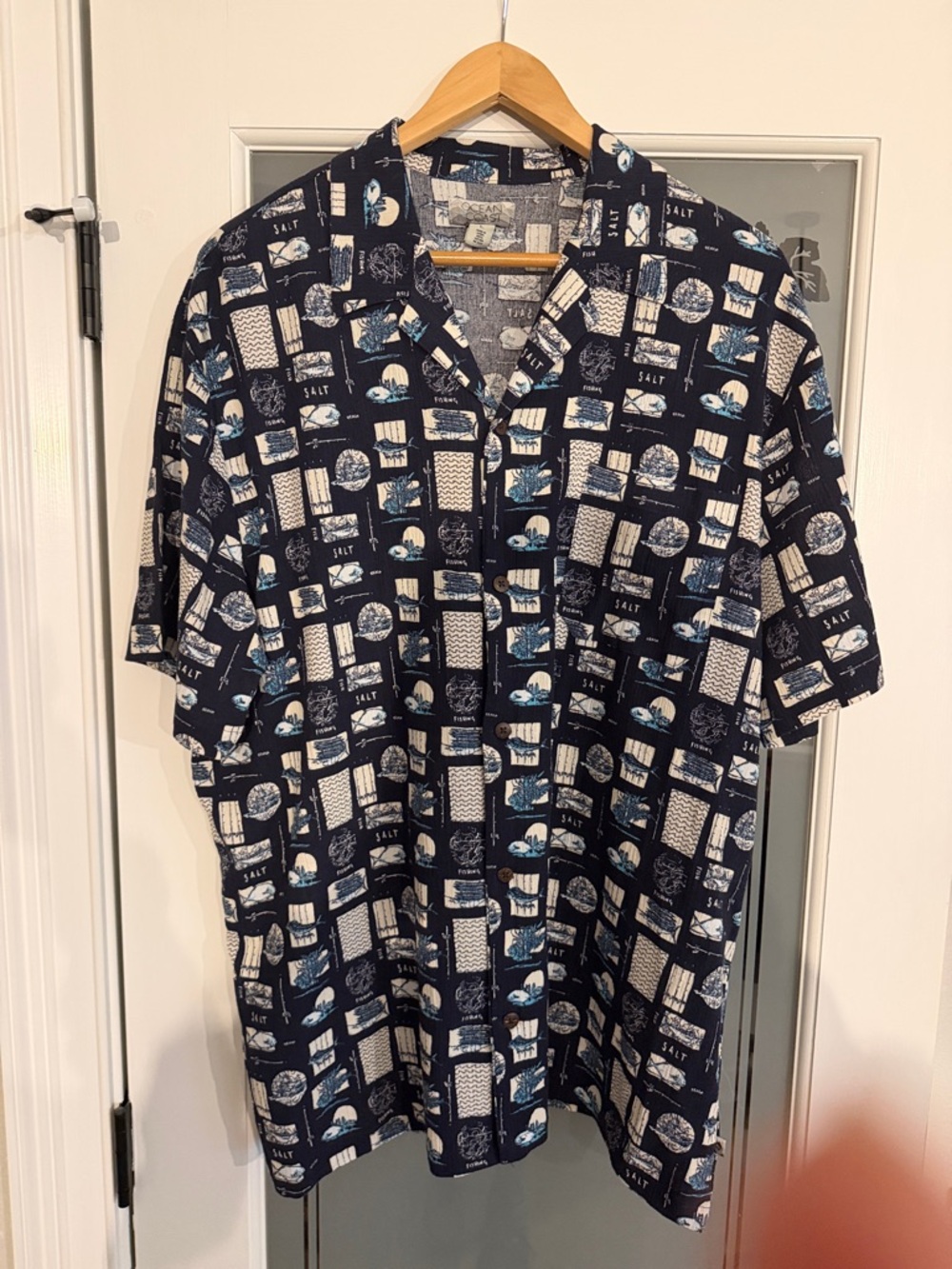 Men's Navy Patterned Short-Sleeve Button-Down Shirt